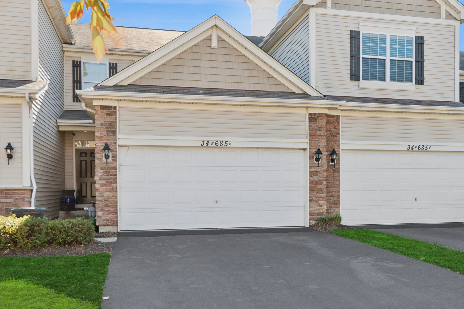 34W685 Roosevelt Avenue #B, St. Charles, IL 60174