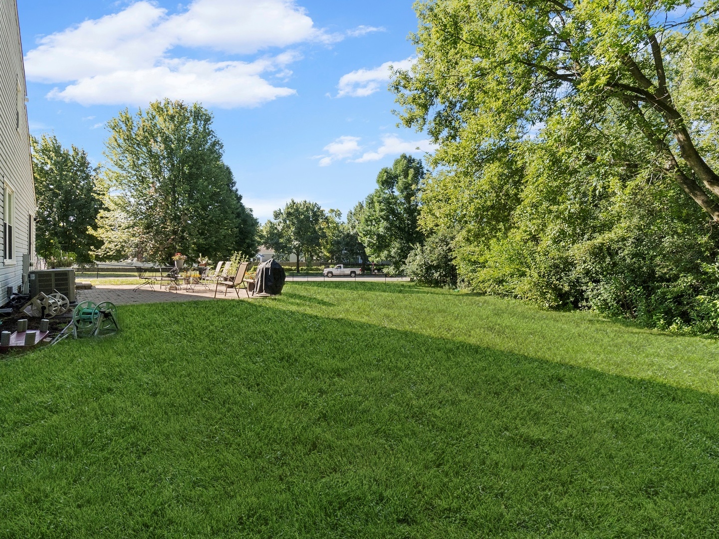 445 Travelaire Avenue, Naperville, IL 60565