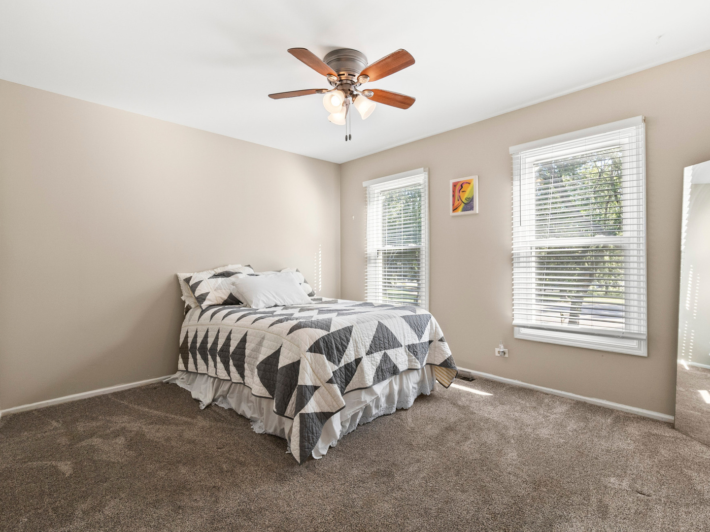 445 Travelaire Avenue, Naperville, IL 60565