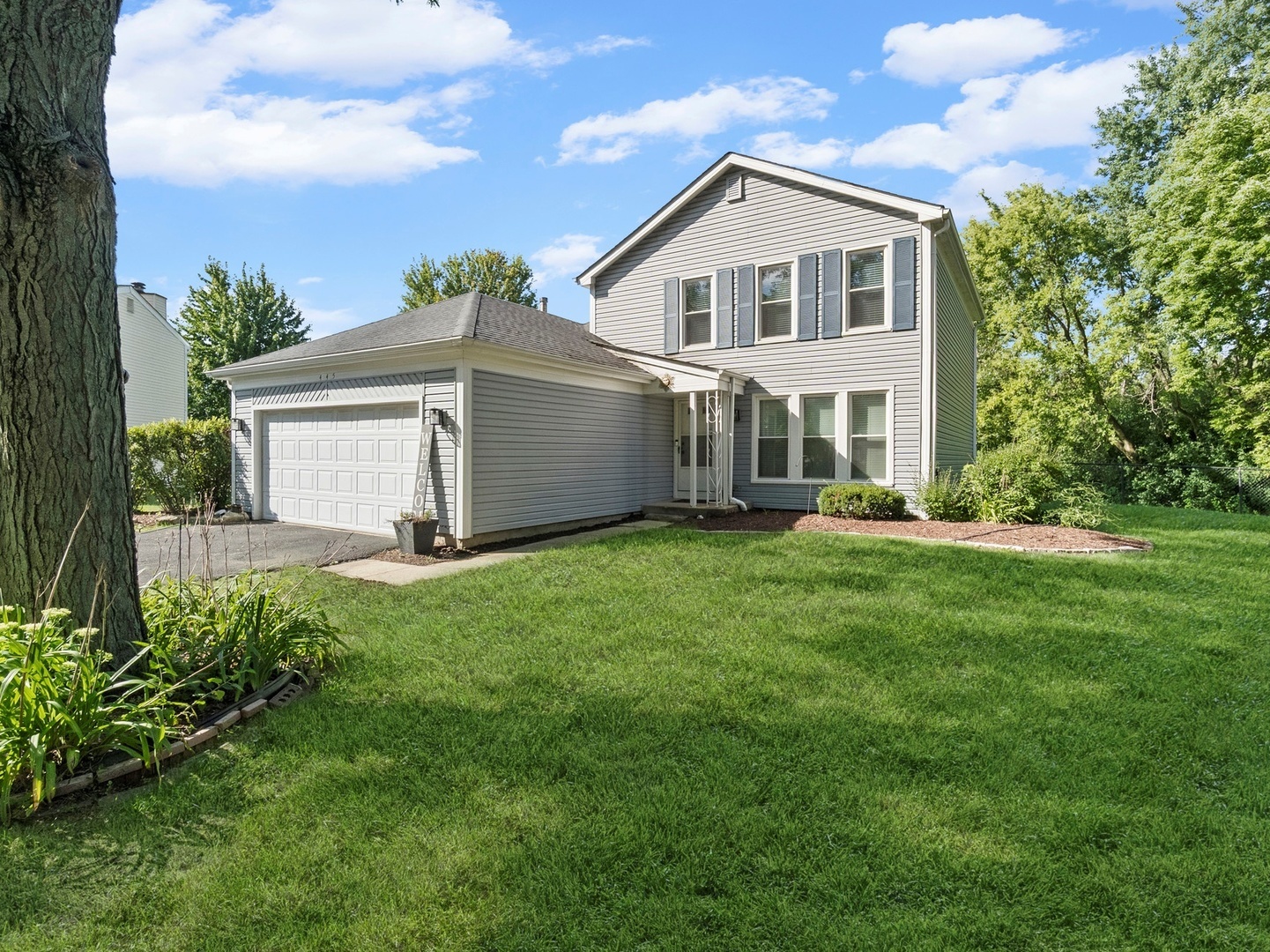 445 Travelaire Avenue, Naperville, IL 60565