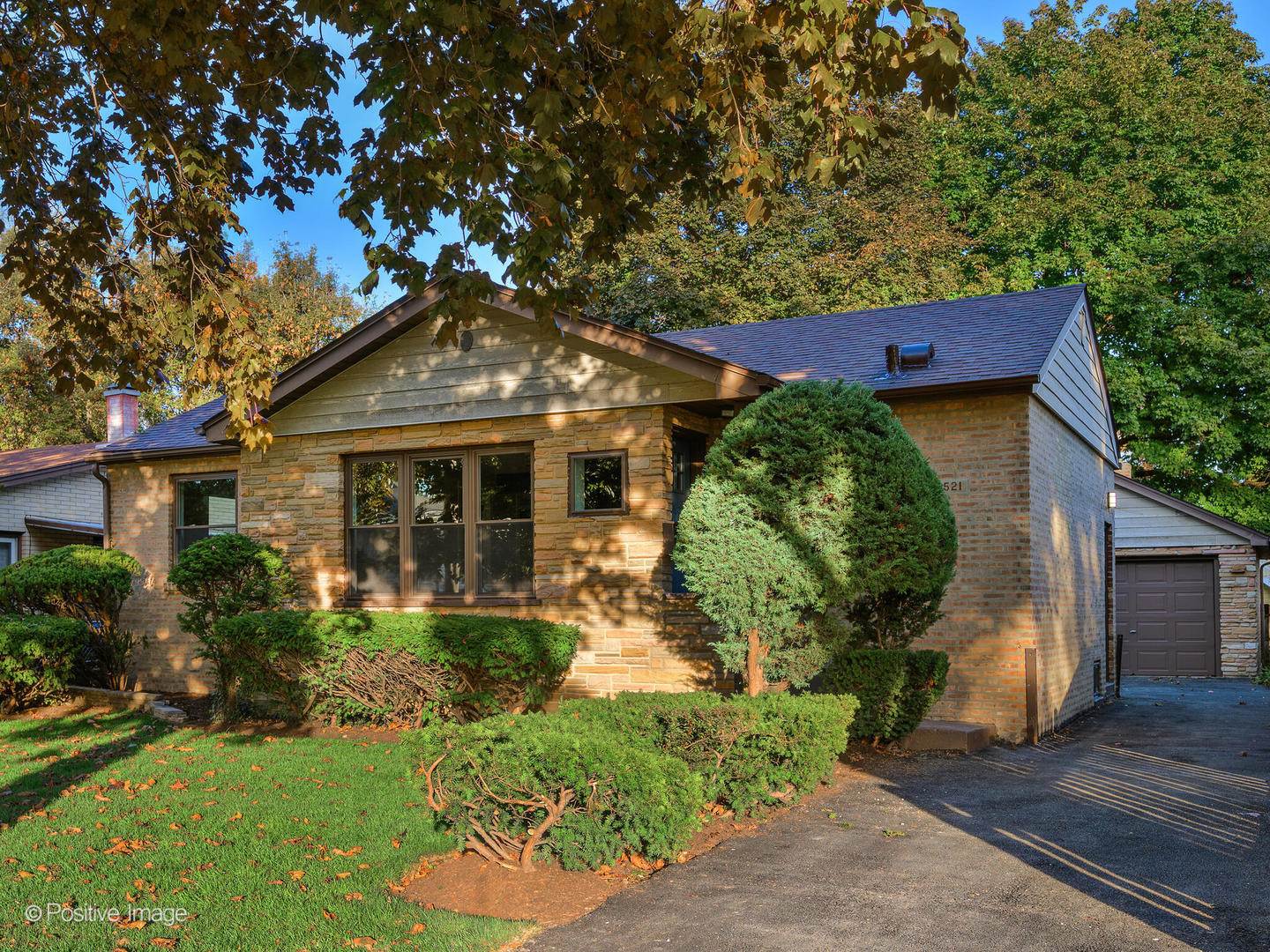 1521 Seymour Avenue, North Chicago, IL 60064