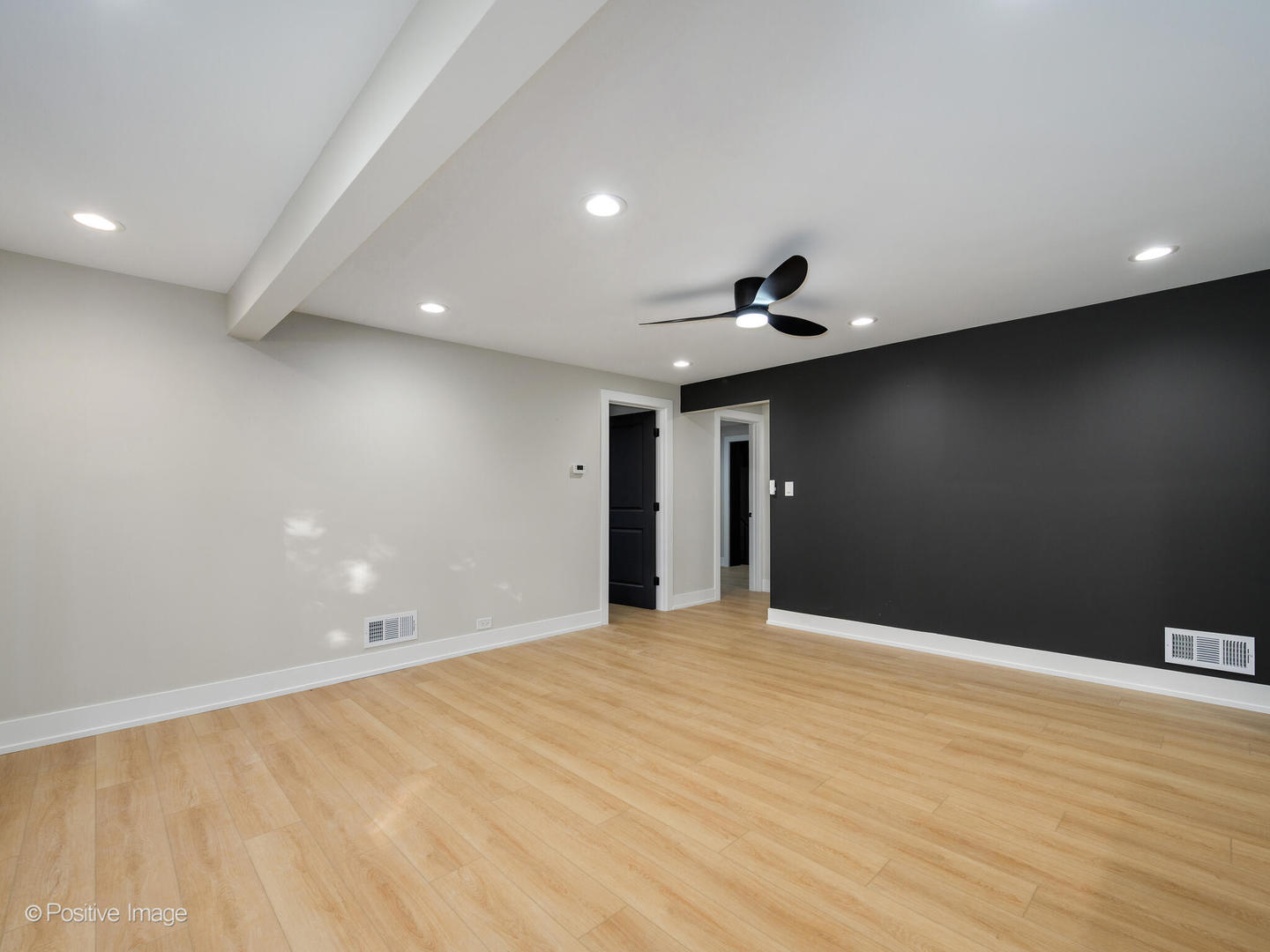 1521 Seymour Avenue, North Chicago, IL 60064