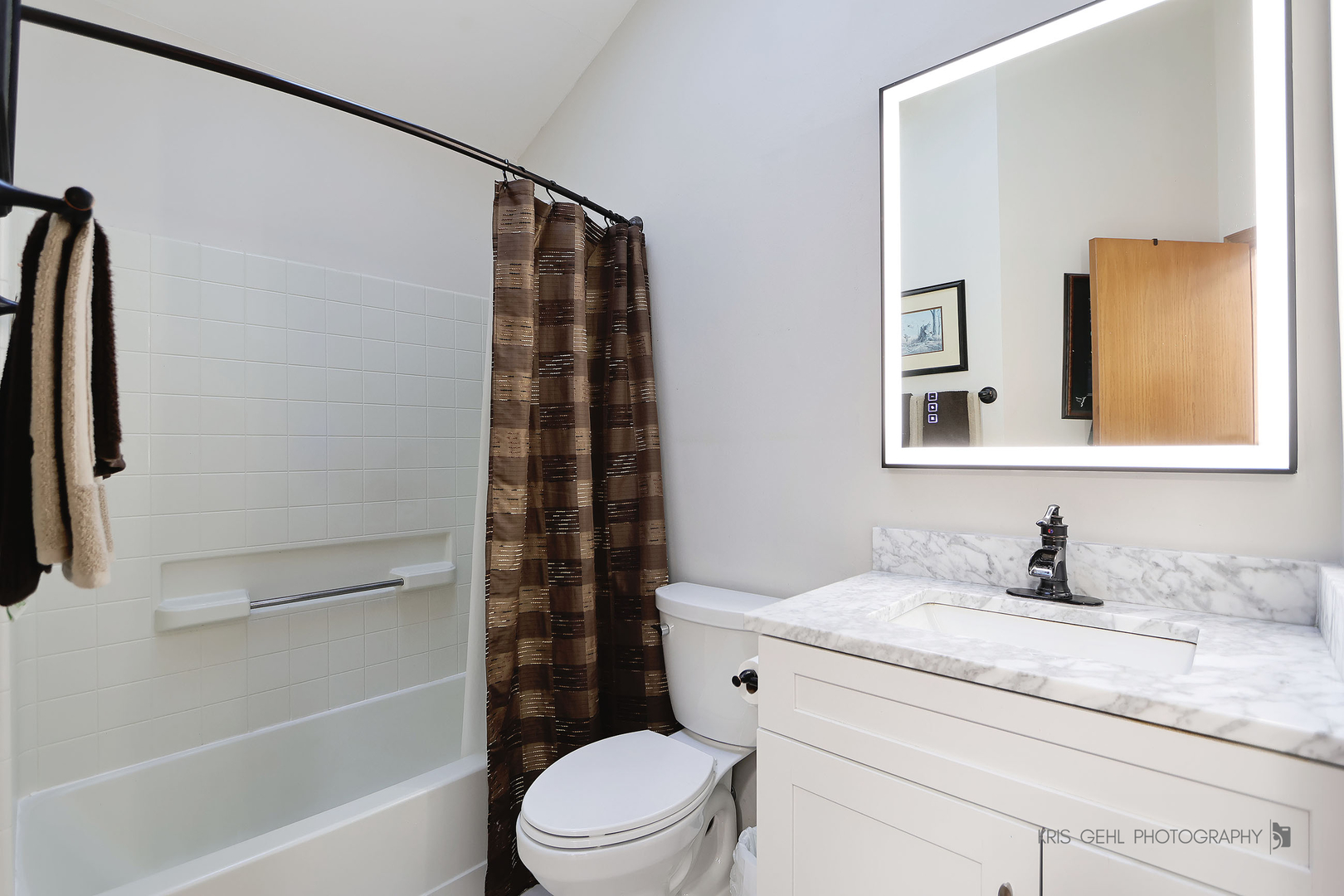 2020 Harrison Avenue, Mundelein, IL 60060