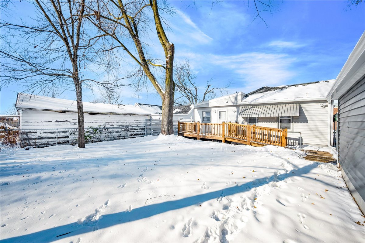 1406 W Walnut Street, Bloomington, IL 61701