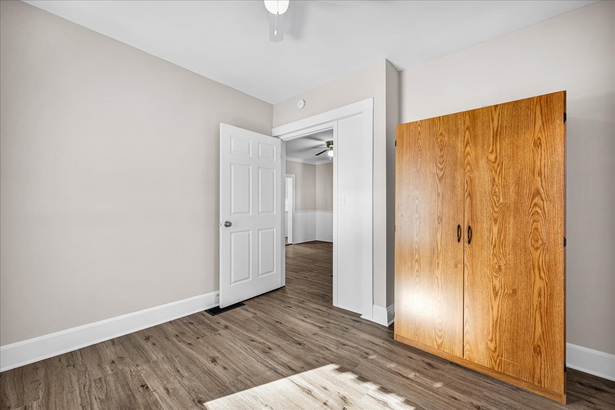 1406 W Walnut Street, Bloomington, IL 61701