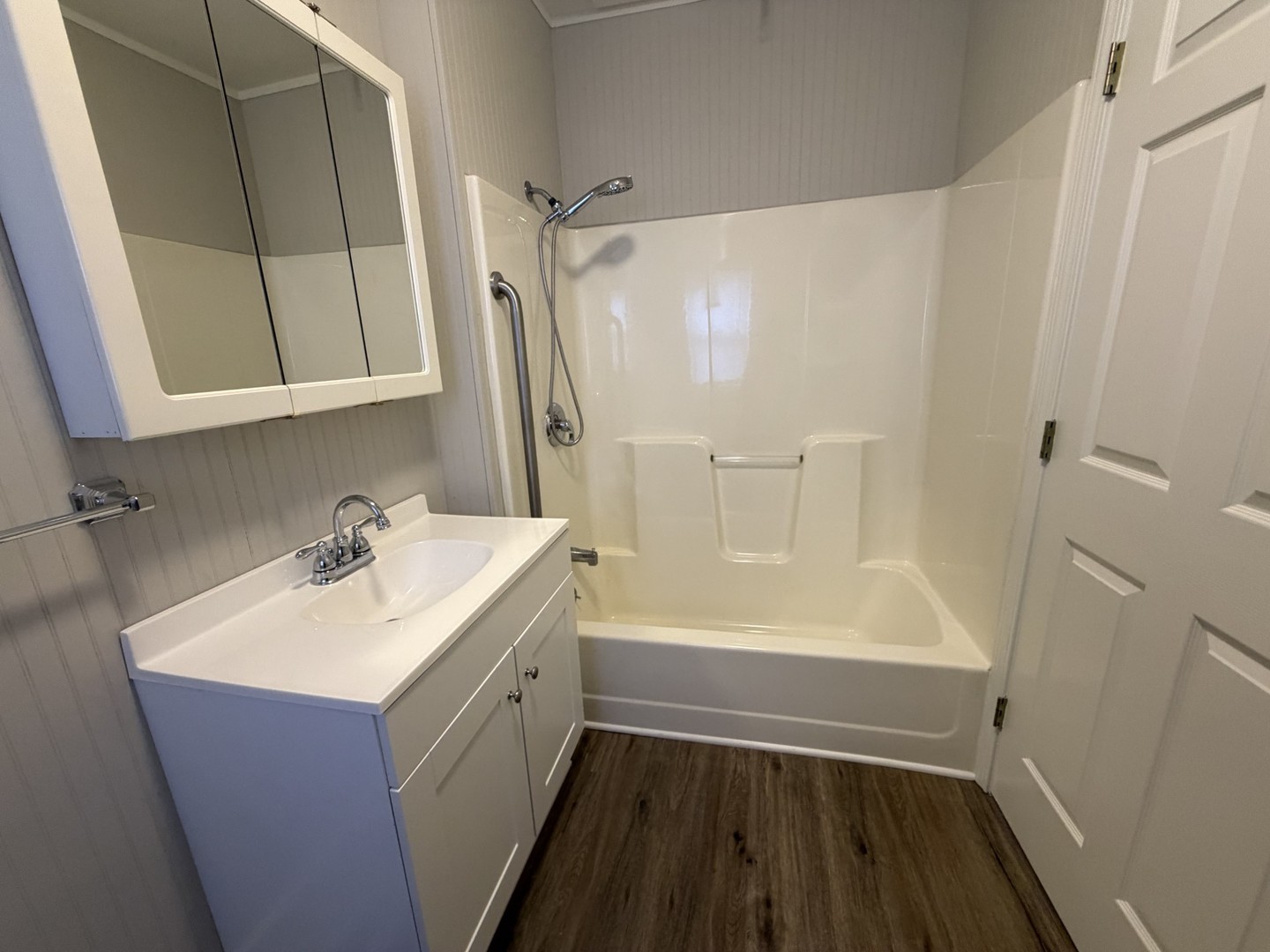 1406 W Walnut Street, Bloomington, IL 61701