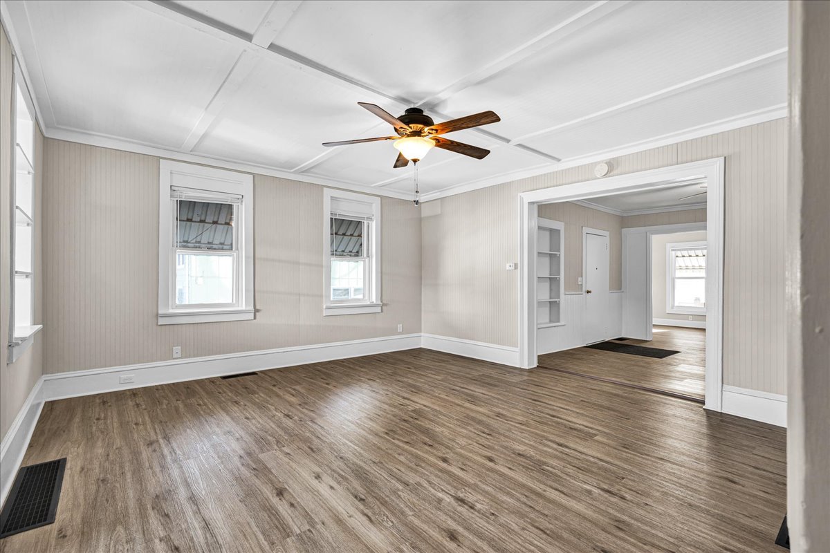 1406 W Walnut Street, Bloomington, IL 61701