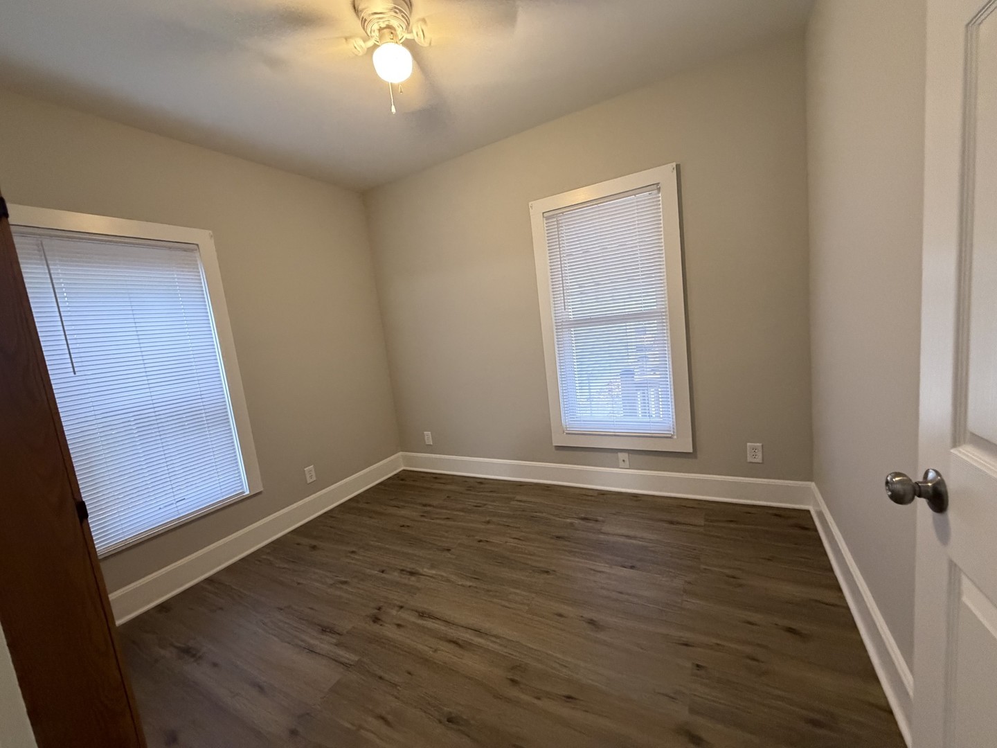 1406 W Walnut Street, Bloomington, IL 61701