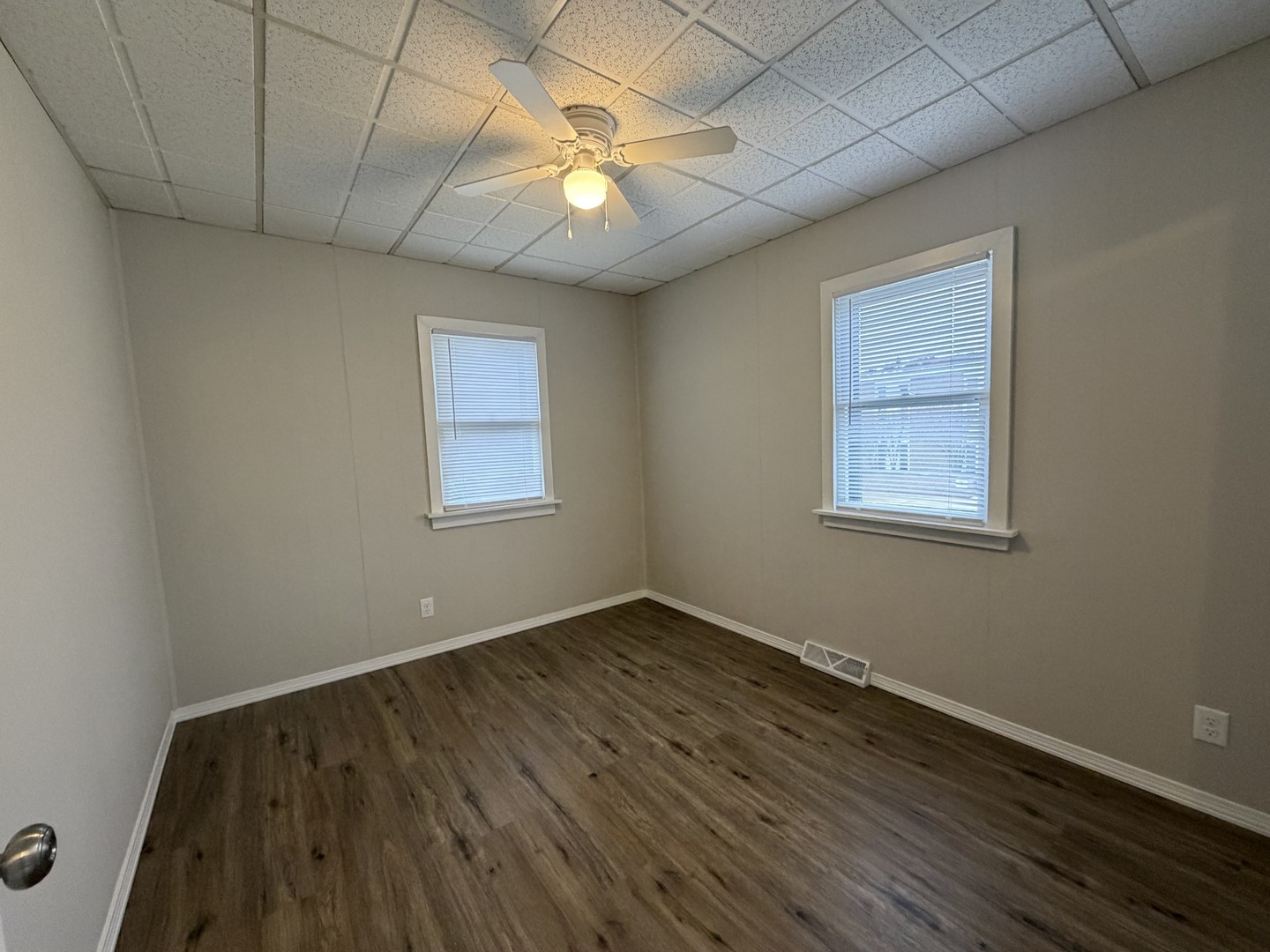 1406 W Walnut Street, Bloomington, IL 61701