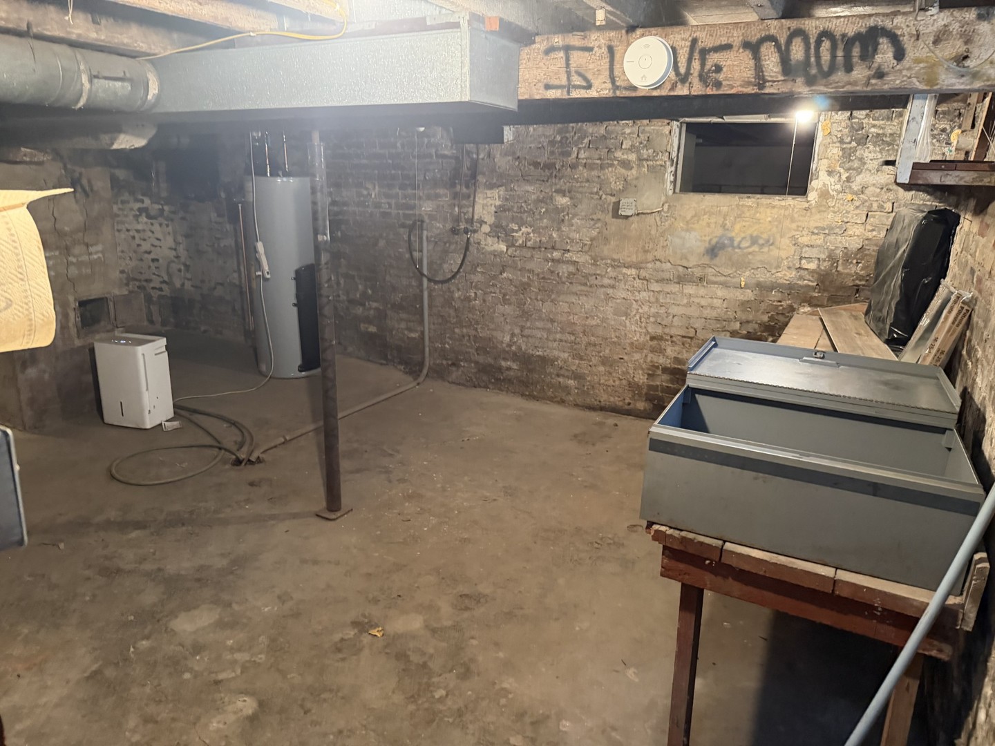 1406 W Walnut Street, Bloomington, IL 61701