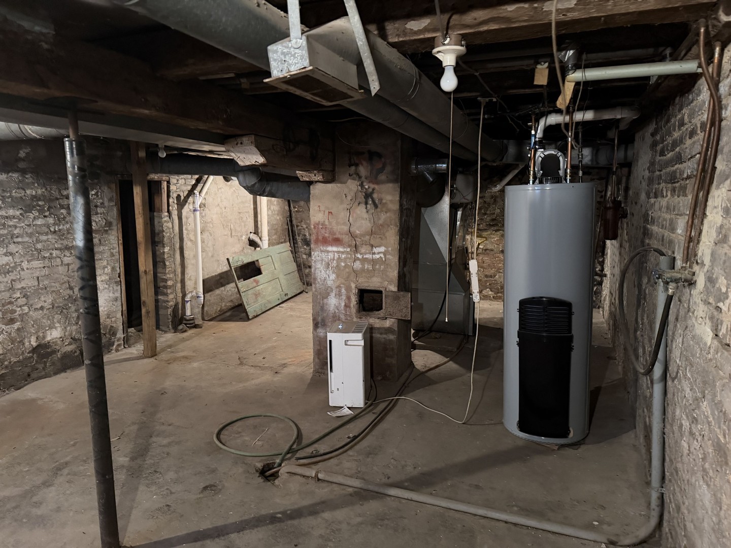 1406 W Walnut Street, Bloomington, IL 61701