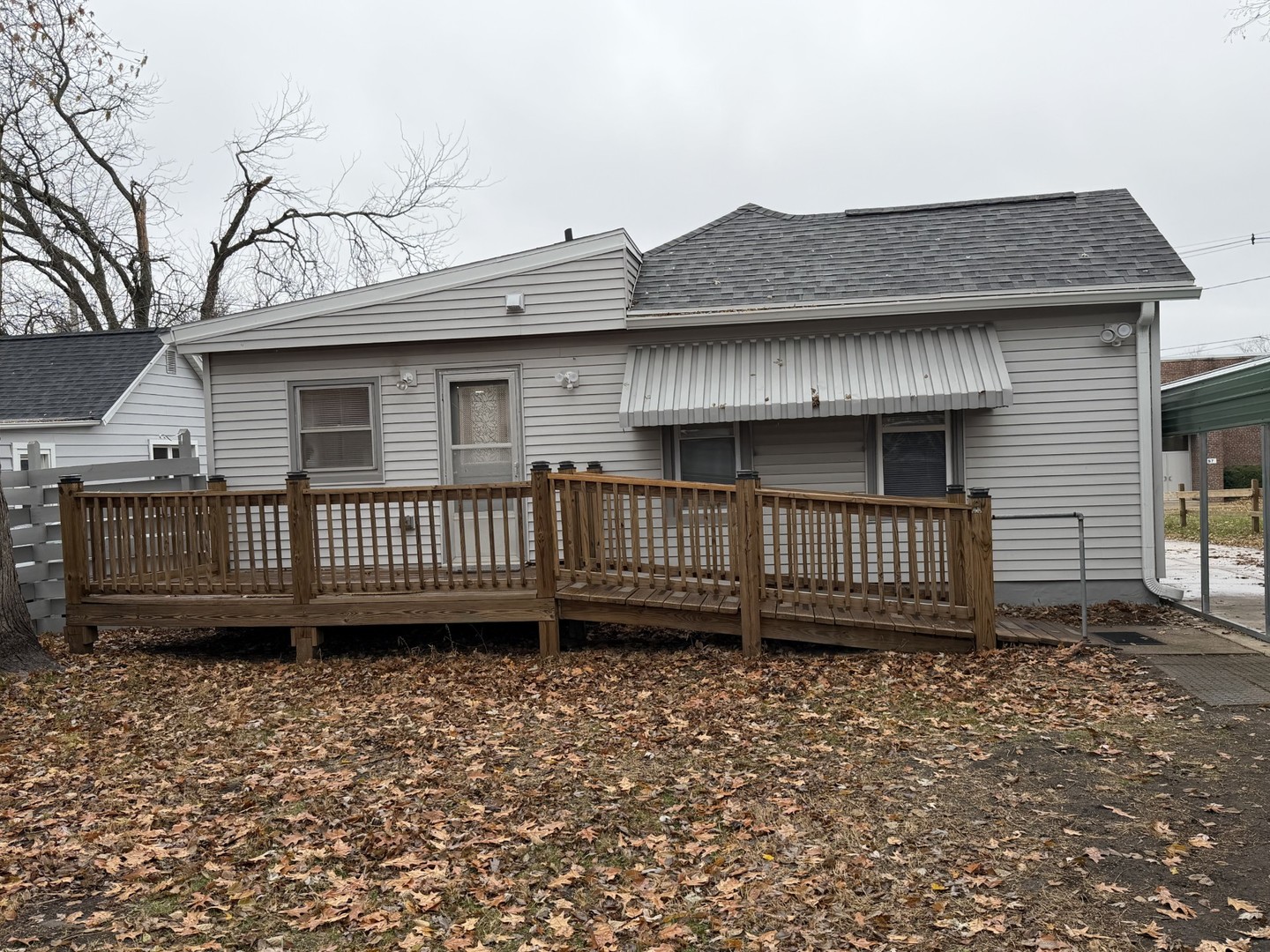 1406 W Walnut Street, Bloomington, IL 61701