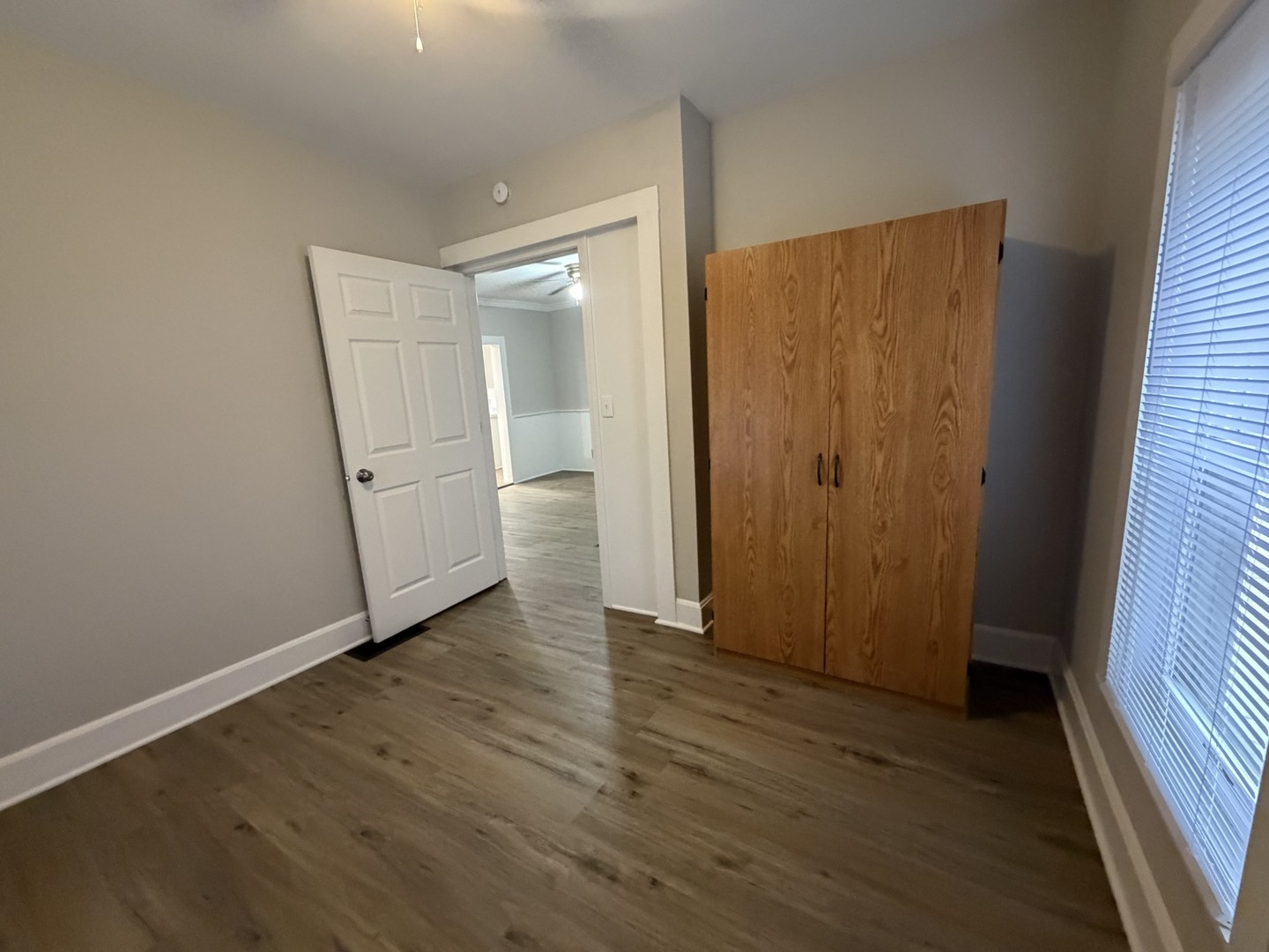 1406 W Walnut Street, Bloomington, IL 61701