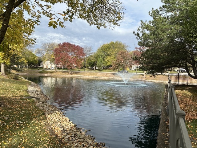 2060 N Charter Point Drive #0, Arlington Heights, IL 60004