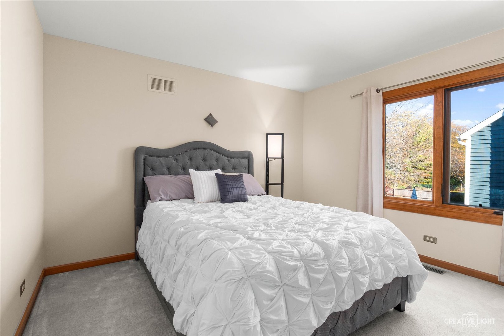 26W080 Wood Lark Drive, Carol Stream, IL 60188