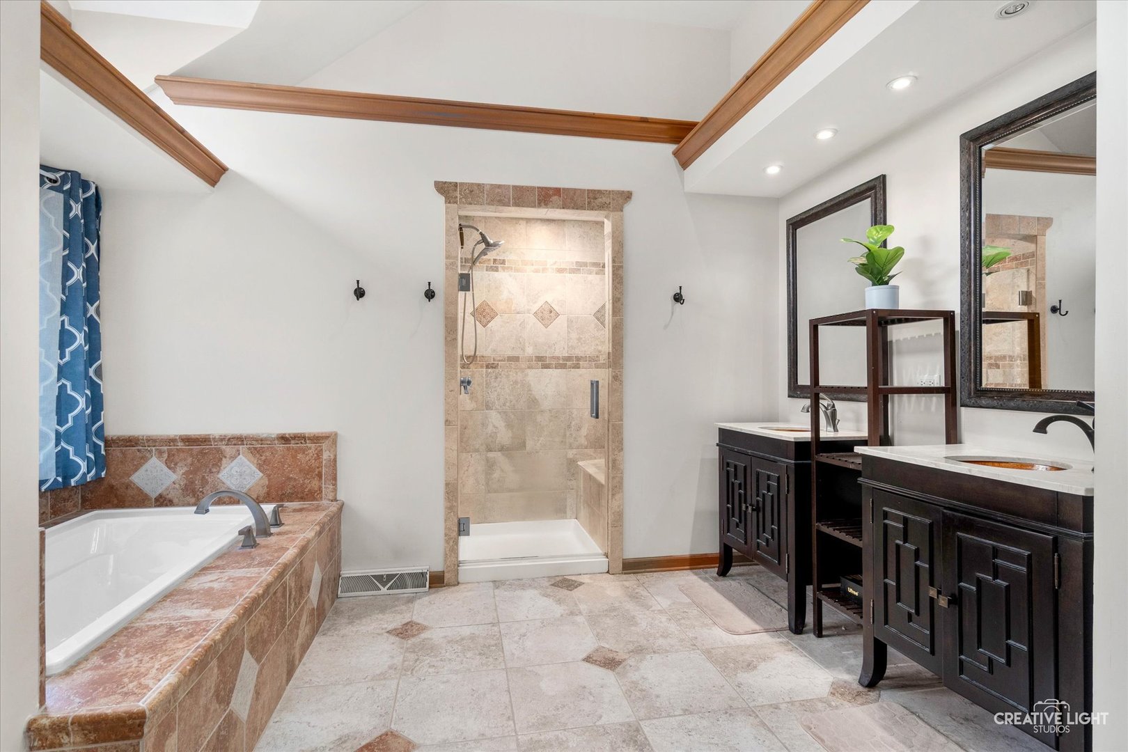 26W080 Wood Lark Drive, Carol Stream, IL 60188