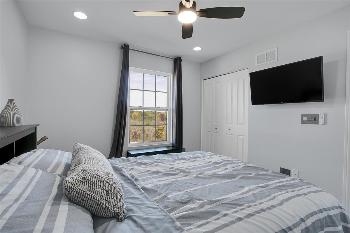 1416 S Saddlebrook Lane, Minooka, IL 60447