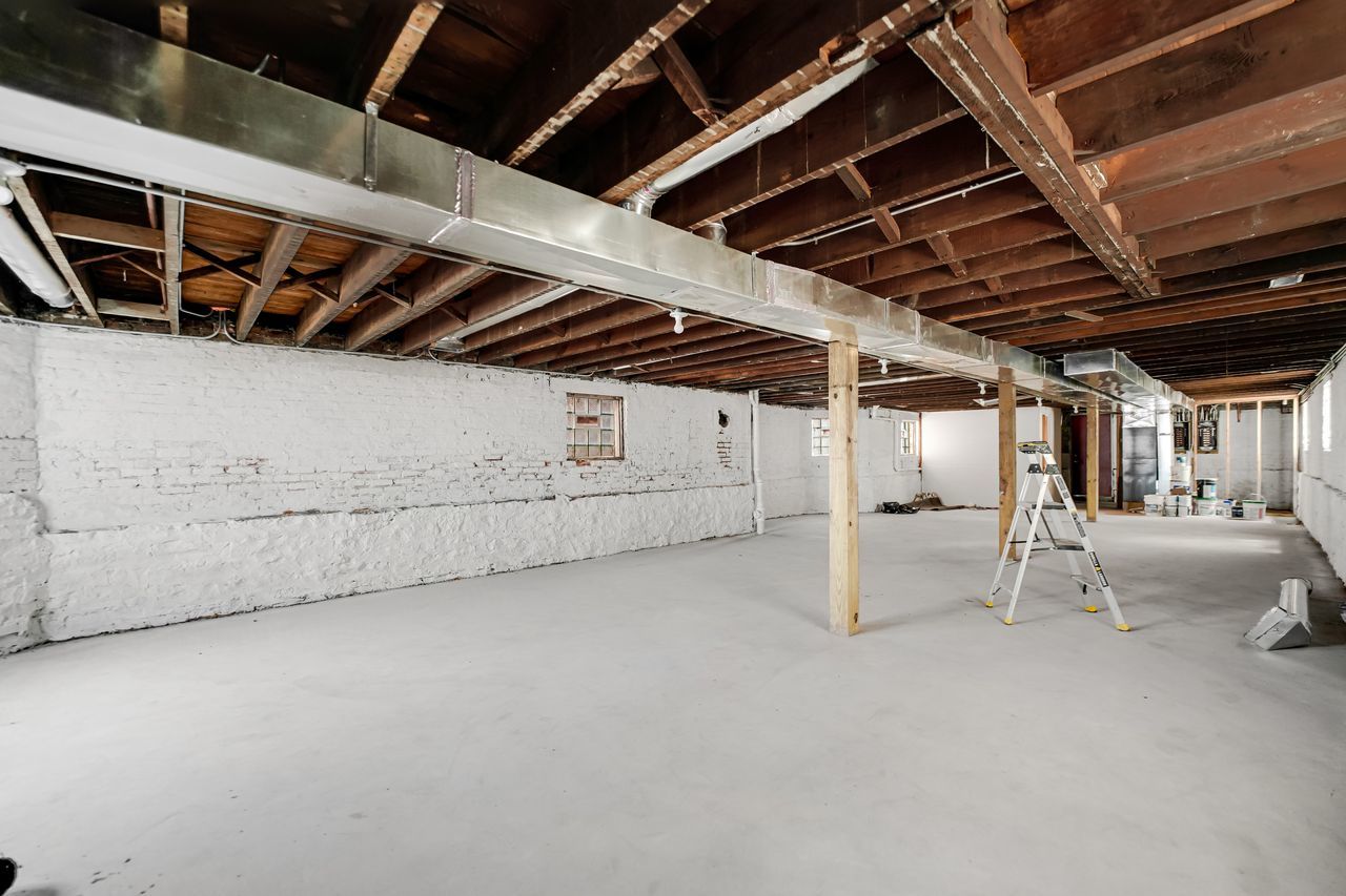 4339 W Monroe Street, Chicago, IL 60624