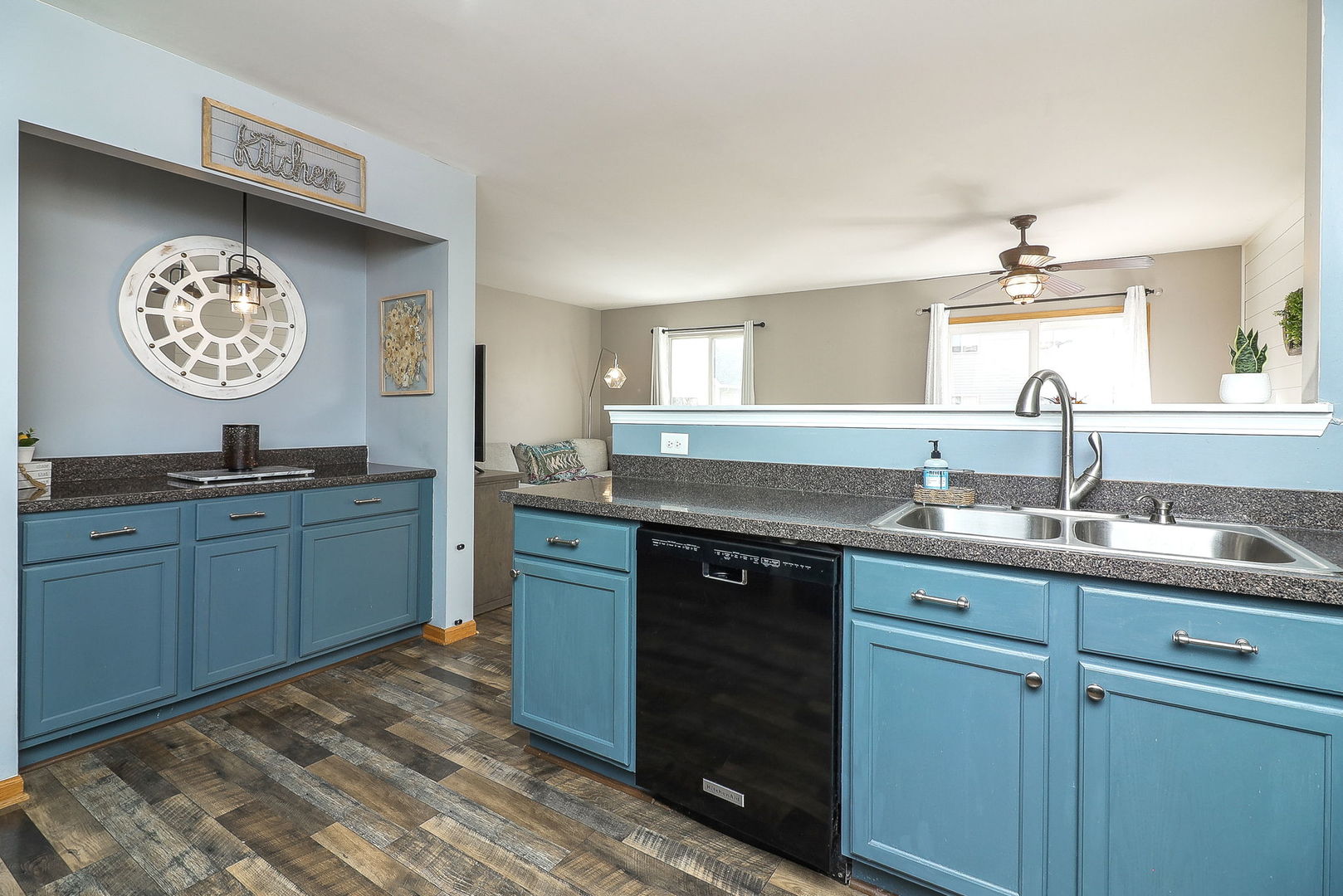 1914 S Austrian Pine Street, Lockport, IL 60441