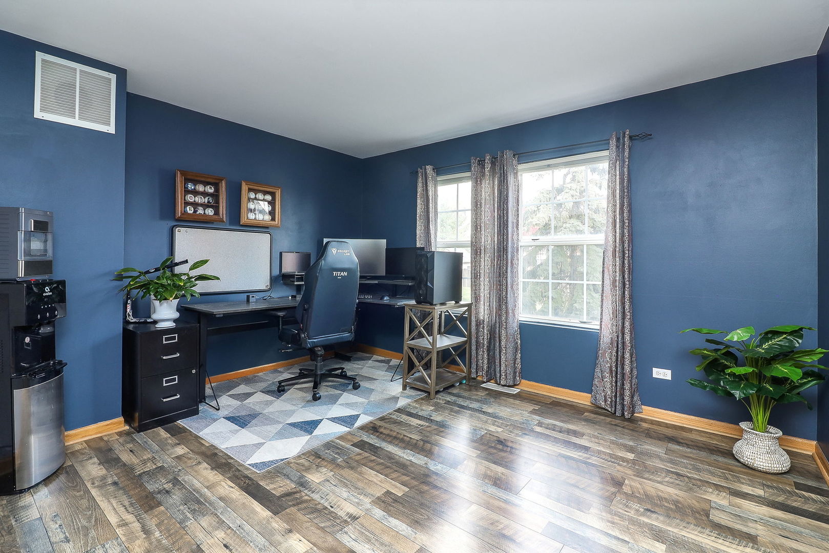 1914 S Austrian Pine Street, Lockport, IL 60441