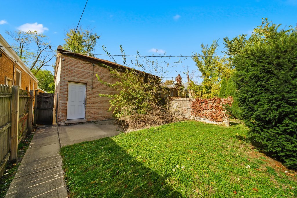 14235 S Dearborn Street, Riverdale, IL 60827