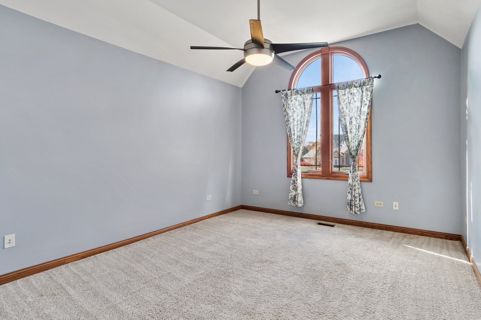 5592 Jennifer Court, Yorkville, IL 60560