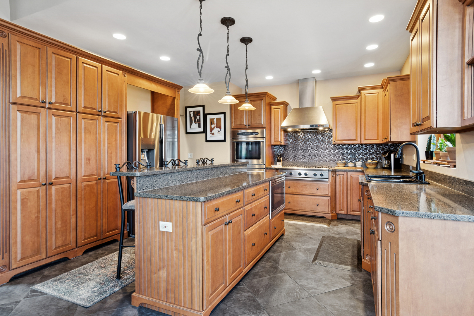 5592 Jennifer Court, Yorkville, IL 60560