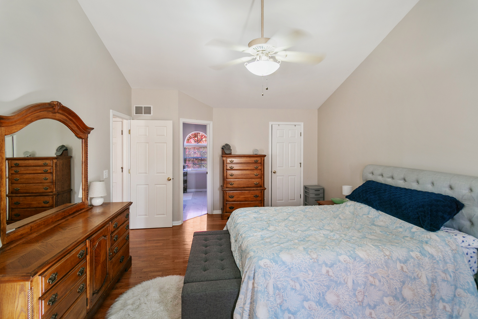 338 Millstream Lane, Oswego, IL 60543