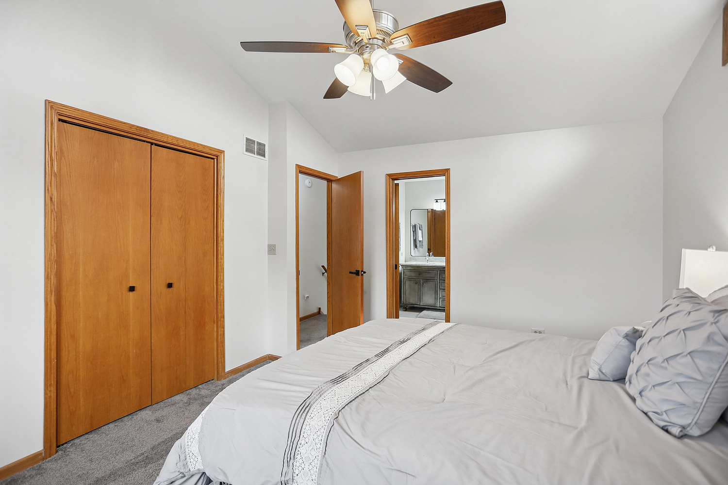 701 Wayne Drive, Crete, IL 60417