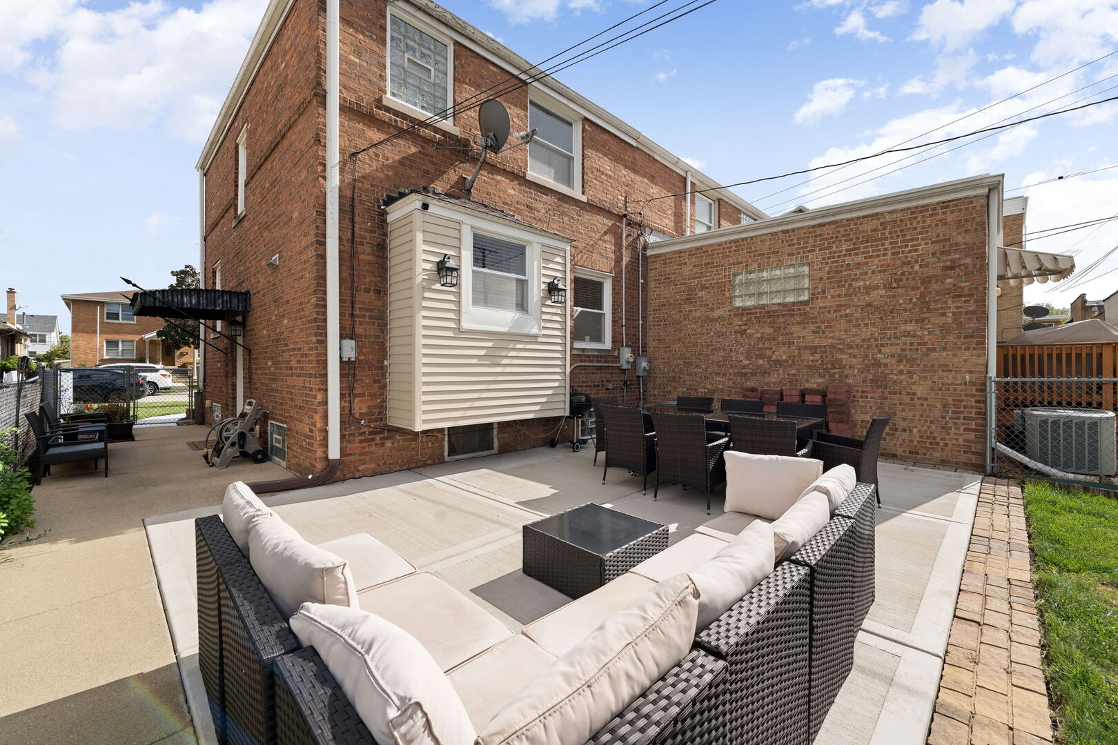 1514 N 22nd Avenue, Melrose Park, IL 60160