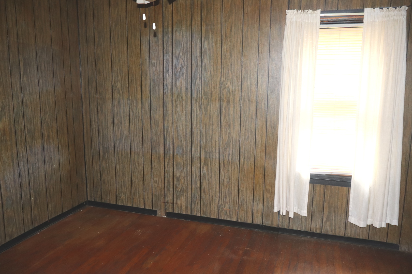 15035 KENTON Avenue, Midlothian, IL 60445