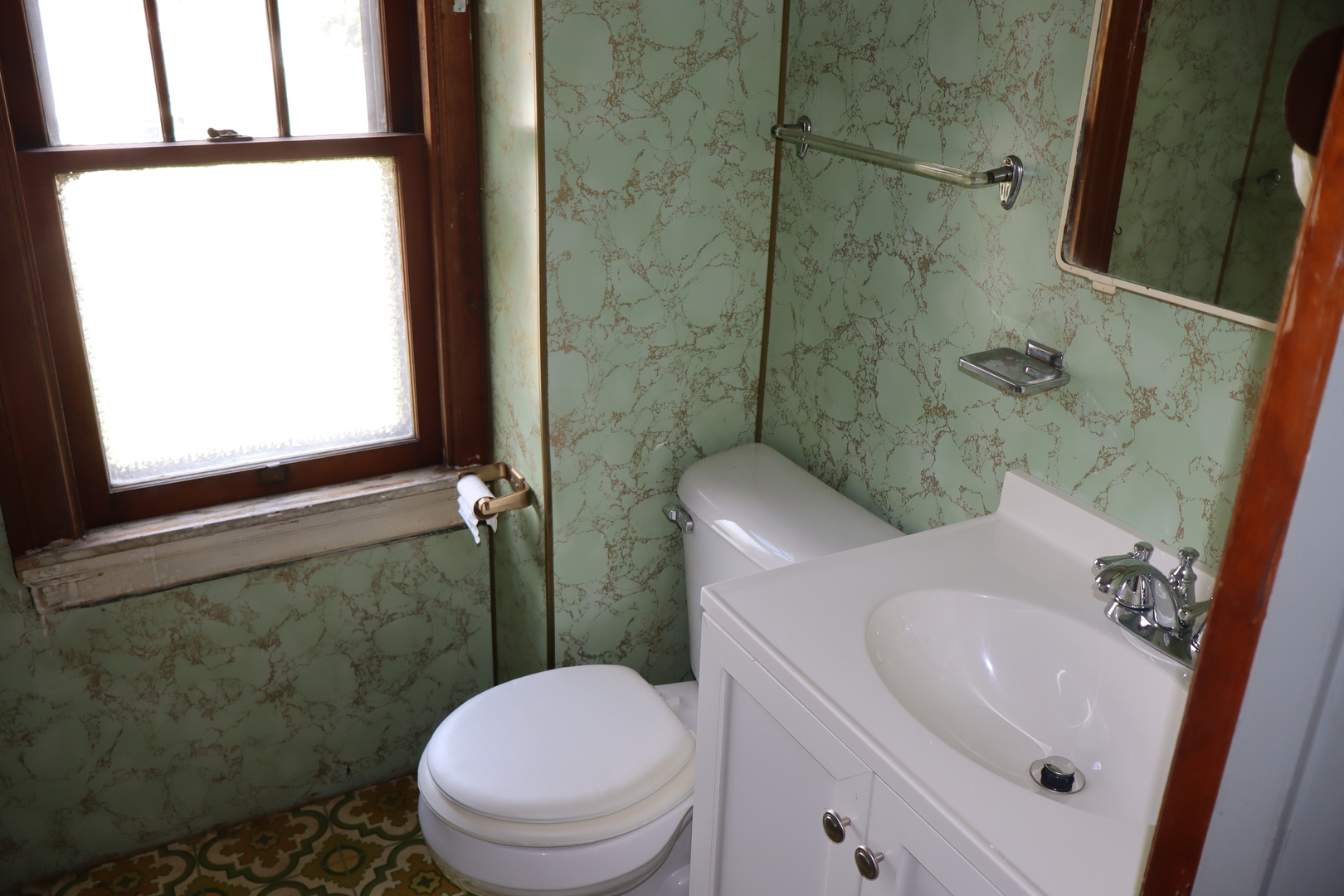 15035 KENTON Avenue, Midlothian, IL 60445