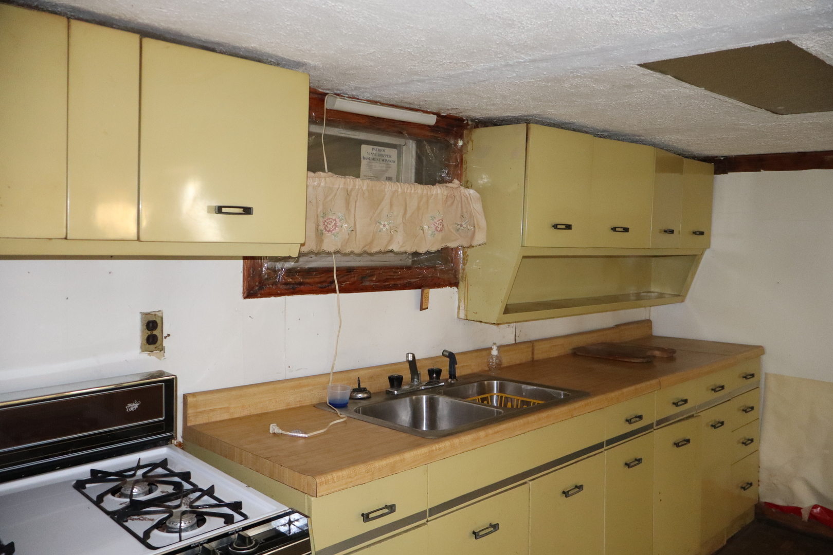 15035 KENTON Avenue, Midlothian, IL 60445