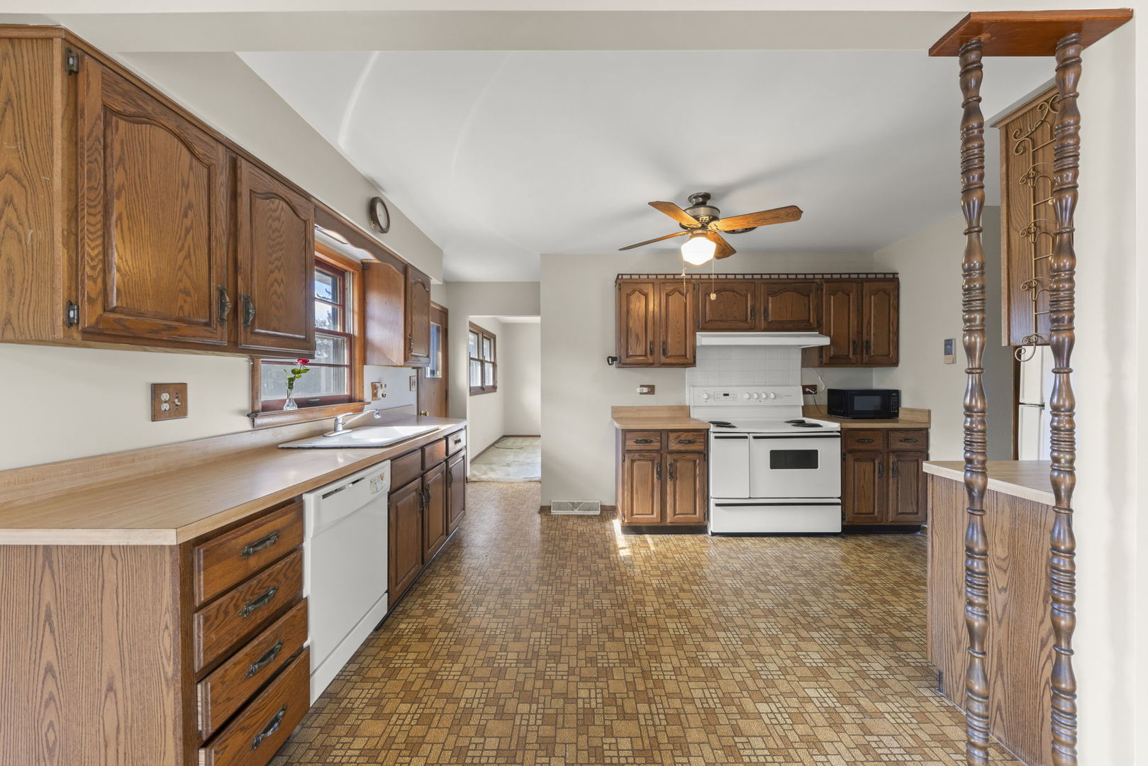 5825 Webster Street, Downers Grove, IL 60516