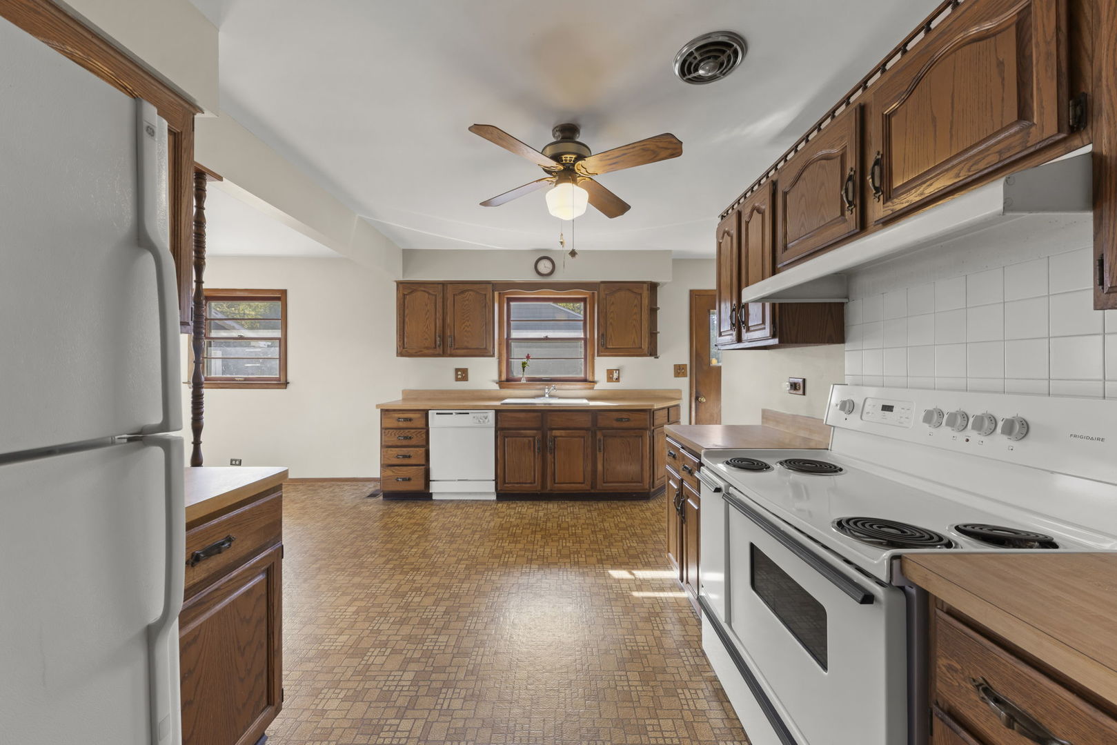 5825 Webster Street, Downers Grove, IL 60516