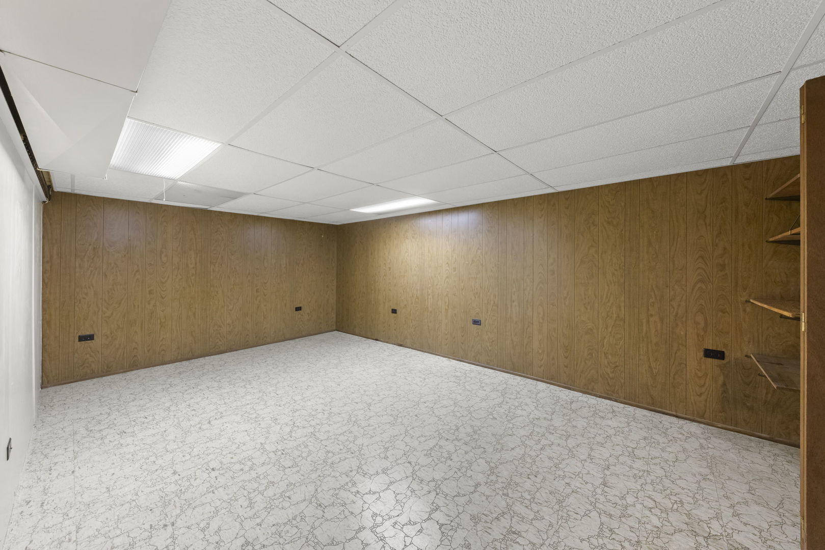 5825 Webster Street, Downers Grove, IL 60516