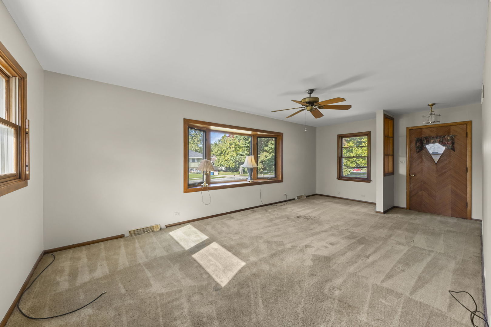 5825 Webster Street, Downers Grove, IL 60516