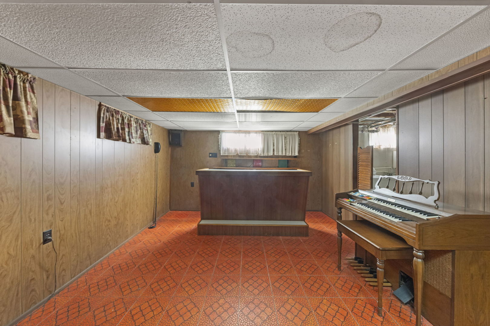 5825 Webster Street, Downers Grove, IL 60516