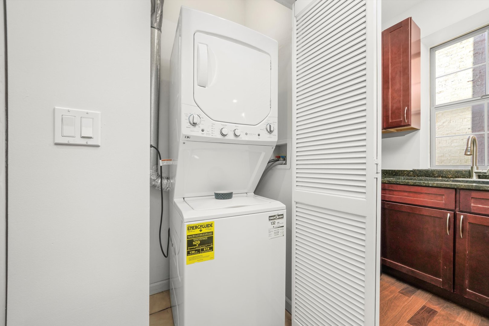 3551 W Belle Plaine Avenue #2, Chicago, IL 60618