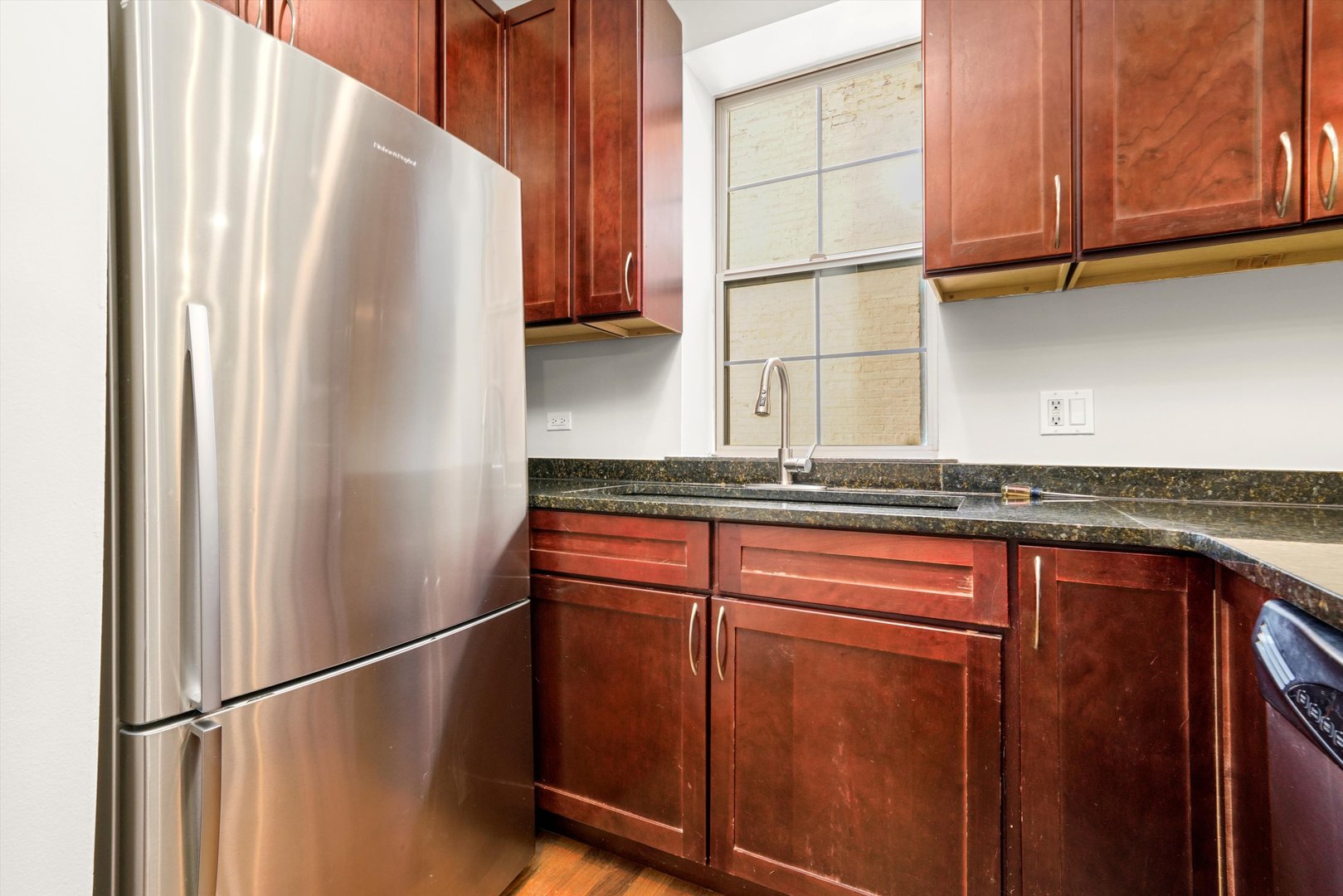 3551 W Belle Plaine Avenue #2, Chicago, IL 60618