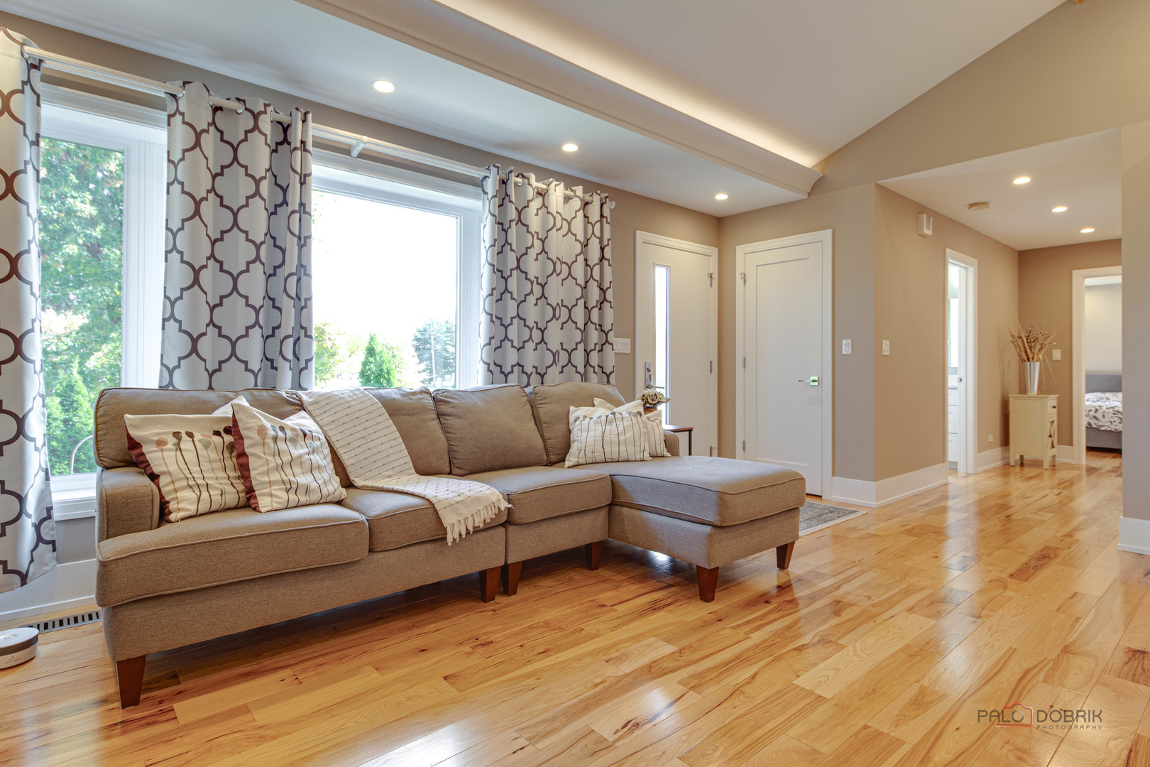 8548 Lockwood Avenue, Burbank, IL 60459