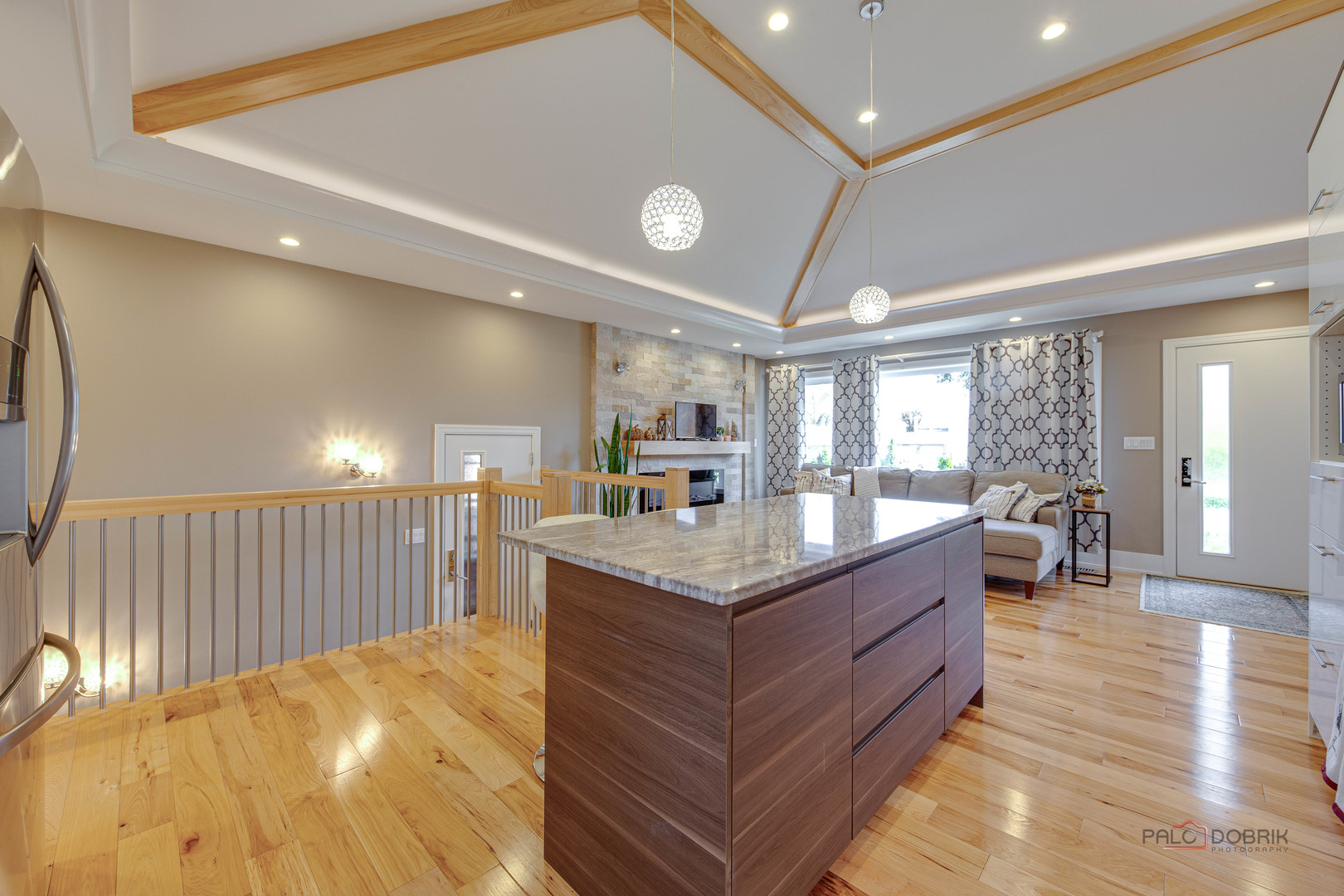 8548 Lockwood Avenue, Burbank, IL 60459