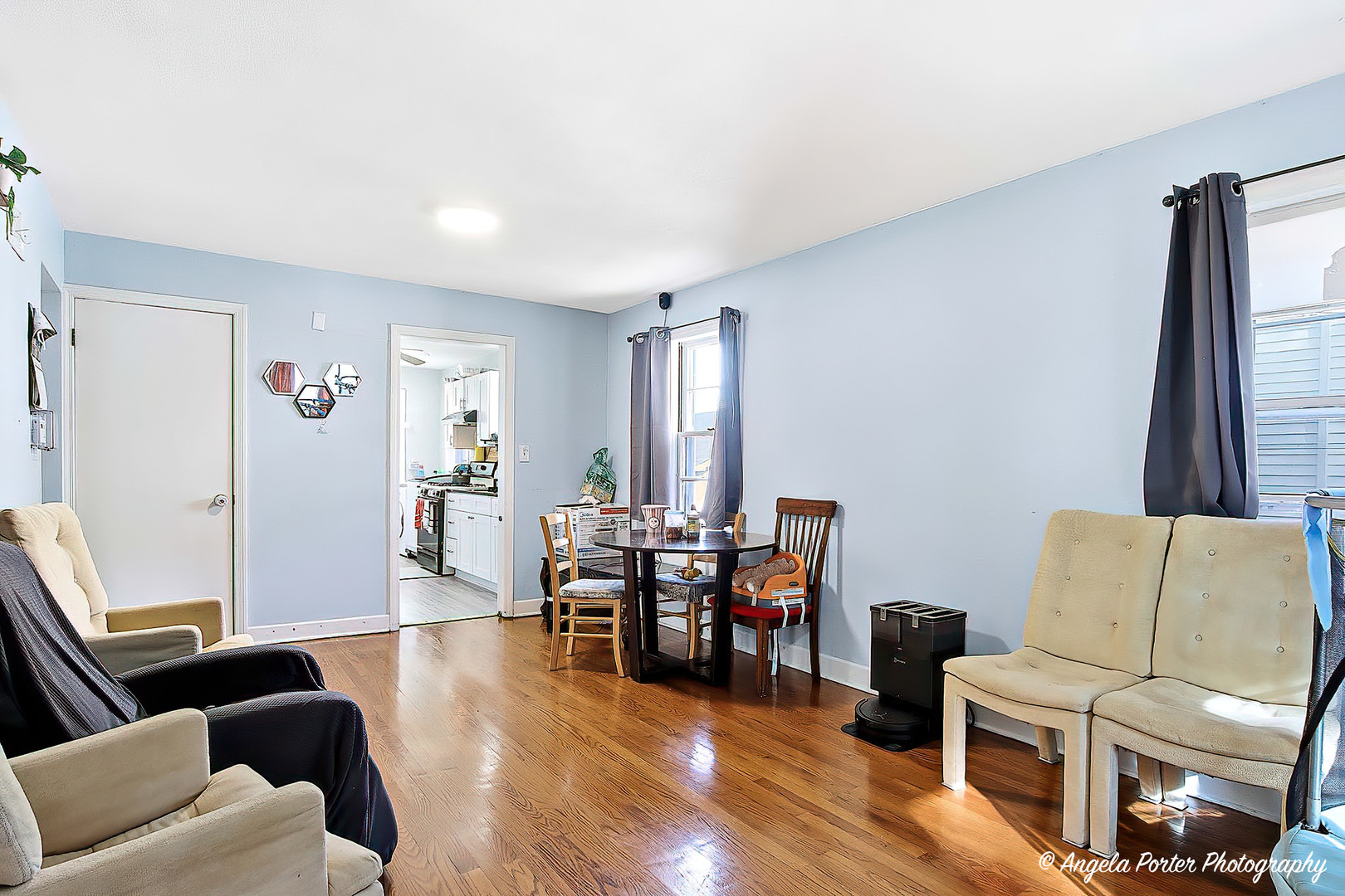 722 W Keith Avenue, Waukegan, IL 60085