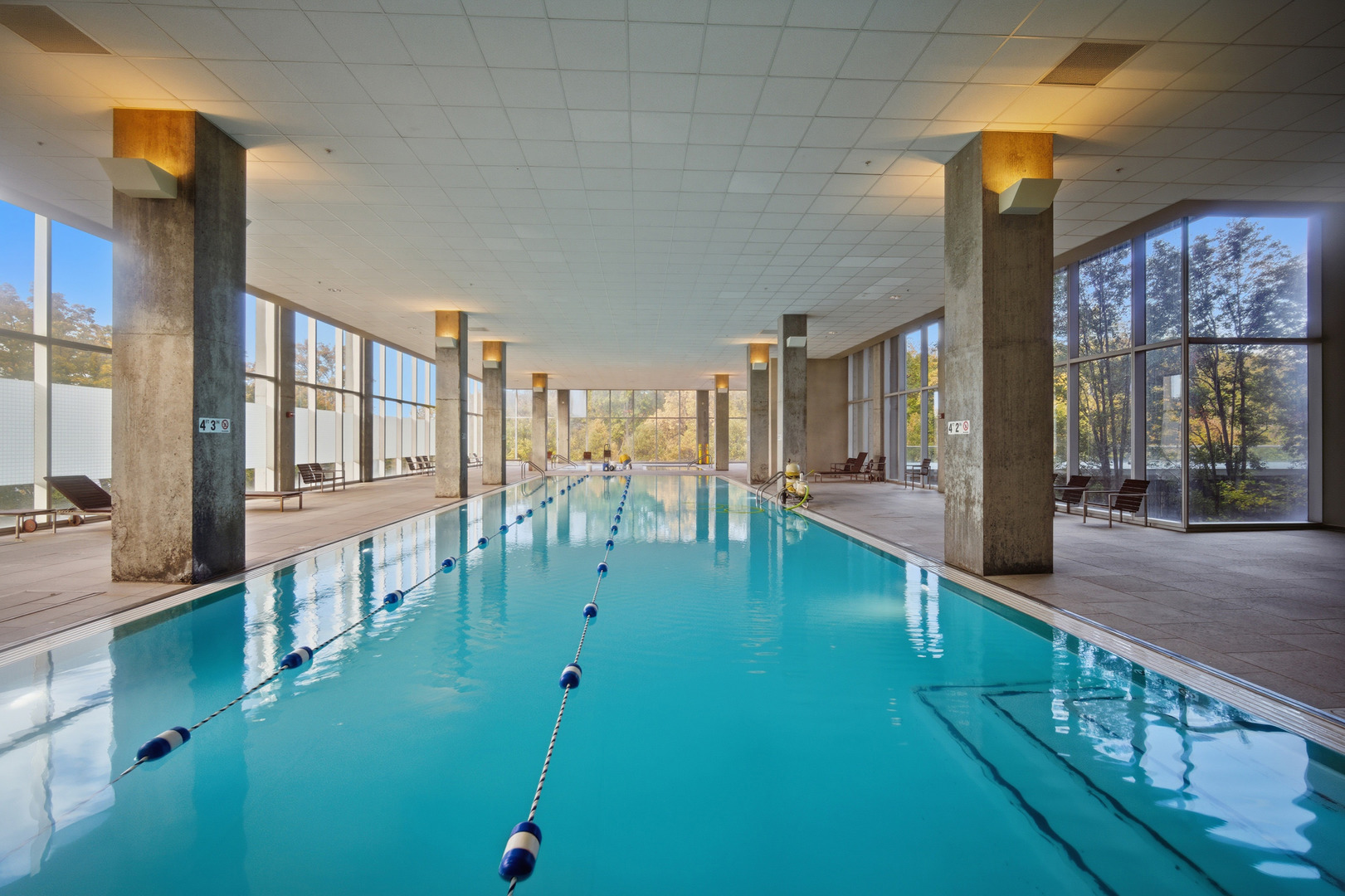 9655 WOODS Drive #1304, Skokie, IL 60077