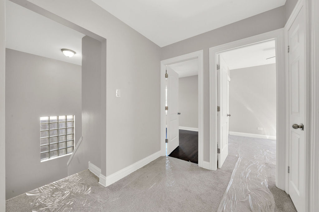 8033 S Campbell Avenue, Chicago, IL 60652