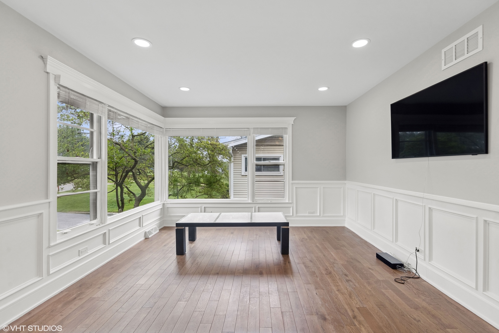 932 60th Place, Downers Grove, IL 60516