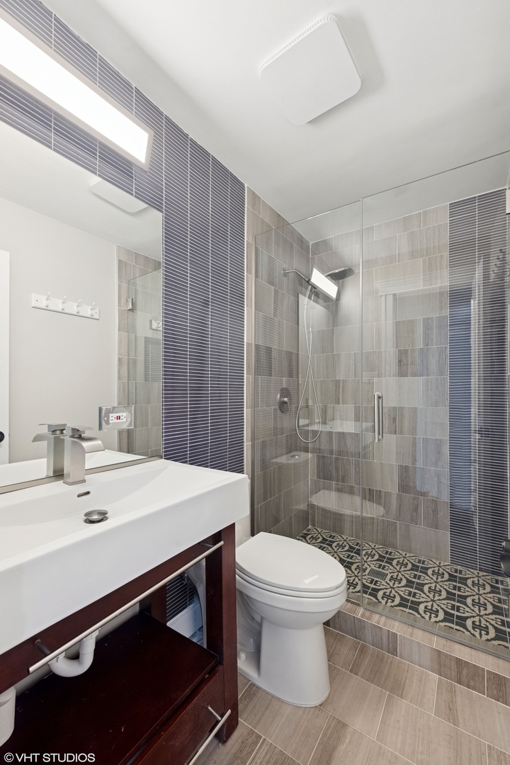 932 60th Place, Downers Grove, IL 60516