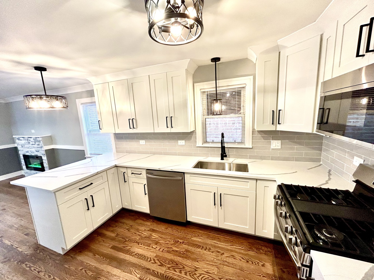 12613 S Michigan Avenue, Chicago, IL 60628