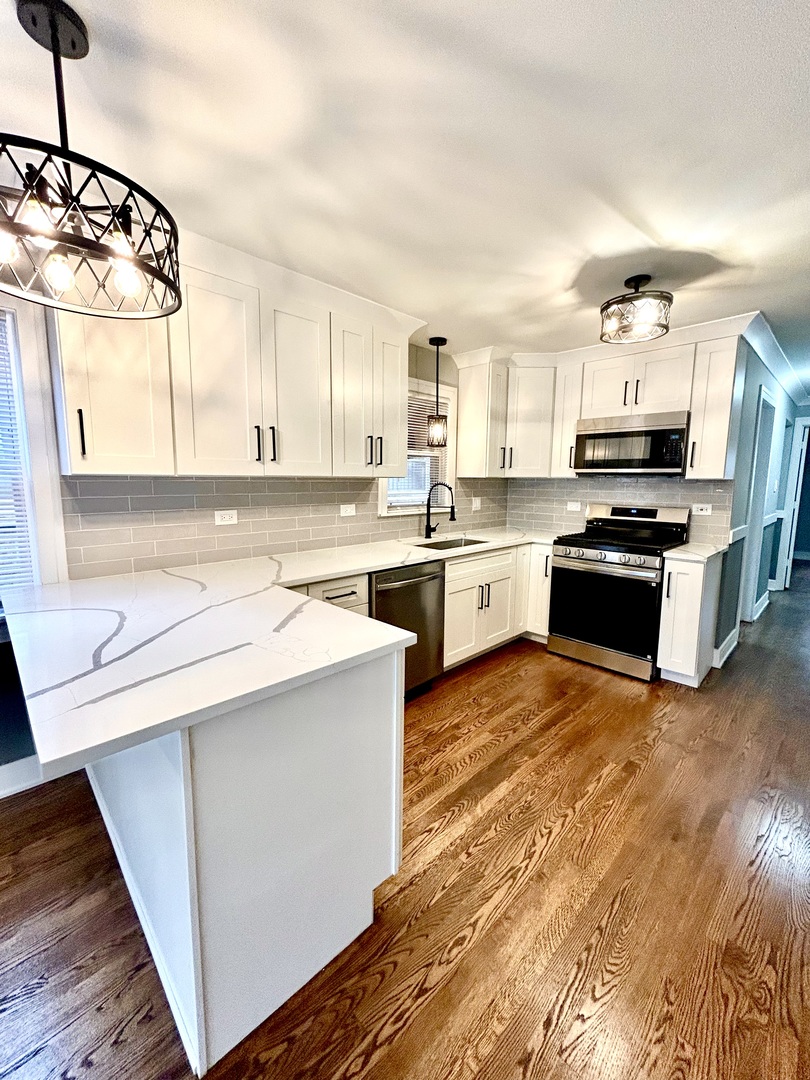 12613 S Michigan Avenue, Chicago, IL 60628