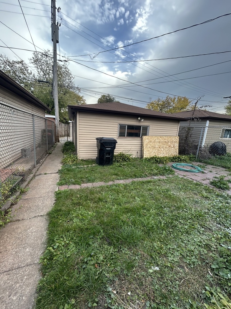 12613 S Michigan Avenue, Chicago, IL 60628